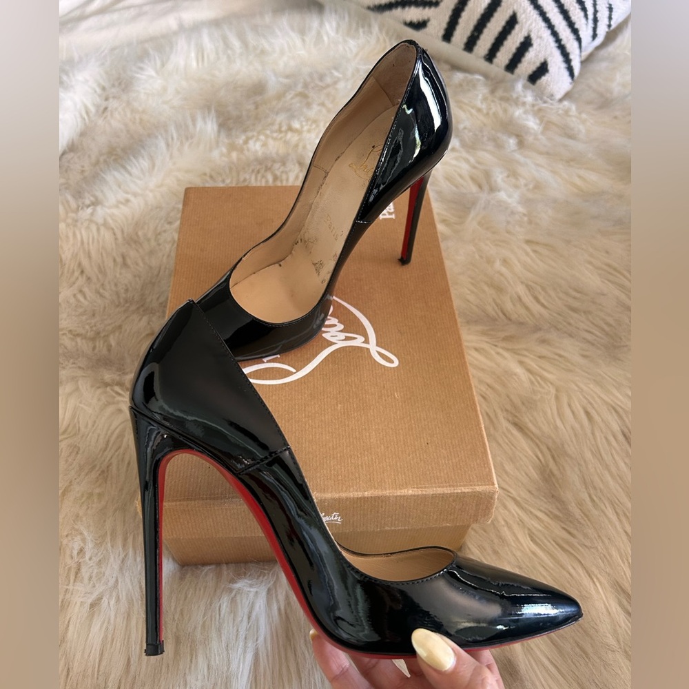 Christian Louboutin Black Patent Leather Red Sole Pointed Pumps